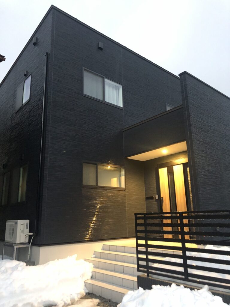 大人家族の寛ぐ家