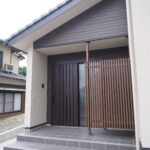 玄関ポーチ