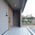 玄関ポーチ