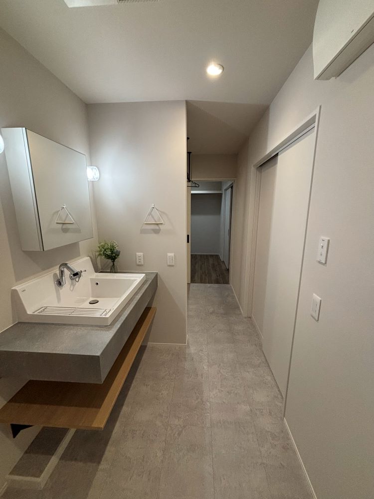 サニタリー・ユーティリティ